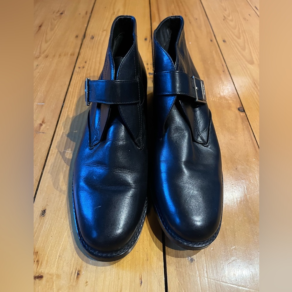 Ankle boots, very elegant and light. Perfect condition. All leather upper.